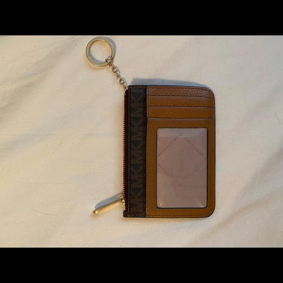 Michael Kors Wallet Keychain - Picture 3 of 3